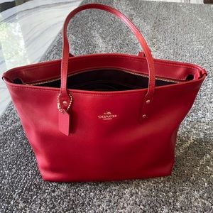 Large tote Coach Bag